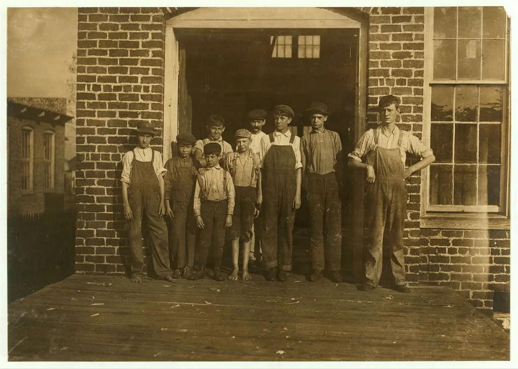 Group of doffers working in Cotton Factory posed by the…, Alabama, 1910