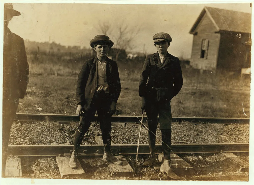 Two spinners in Dillon Mill, Dillon S.C. Both said they had been in…, South Carolina, 1908