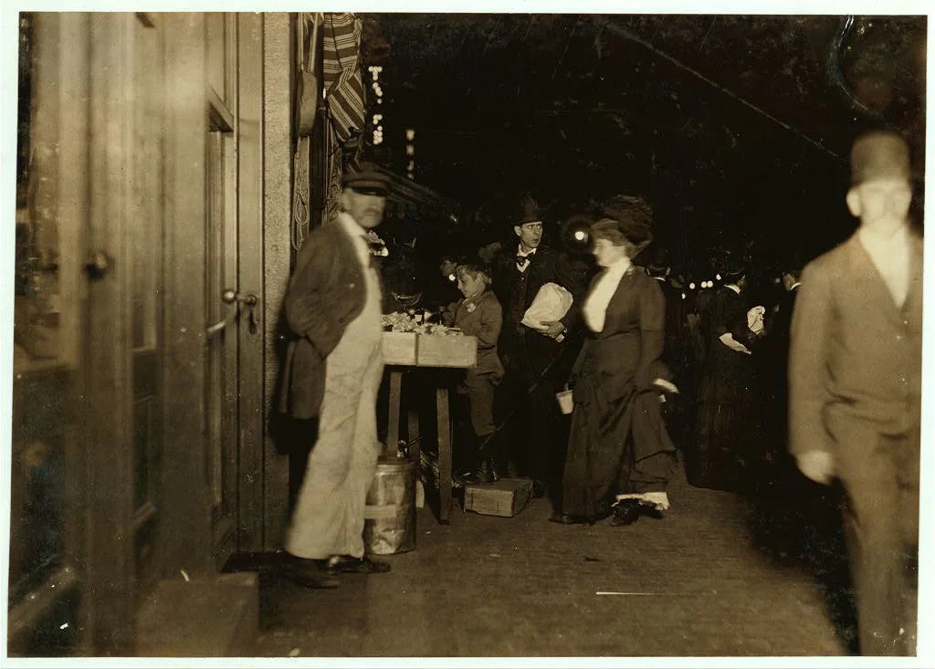 Small vendor, selling late night in Boston, Market.  Location:…, Massachusetts, 1909