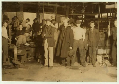 Some of the night shift waiting to go to work. Cumberland Glass…, New Jersey, 1909