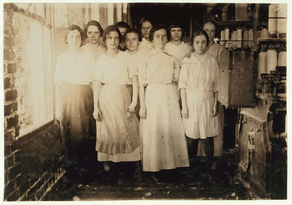[Typical workers in Barker Cotton Mills where good conditions…, Alabama, 1914