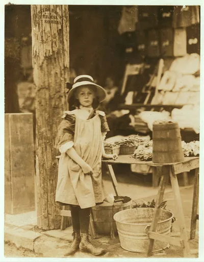 In the shadow of City Hall, selling vegetables at 515 King St.,…, Delaware, 1910