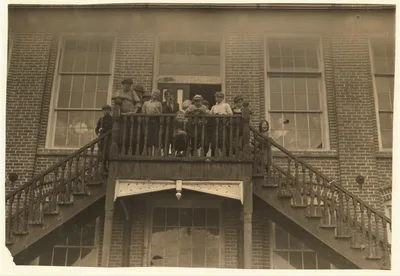 [Tolar, Hart and Holt Mills. All the children went in when the…, North Carolina, 1914