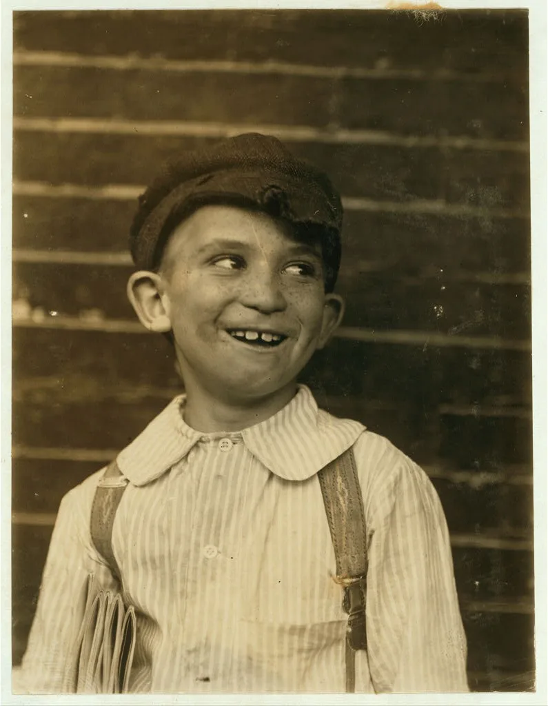 "Livers" a young newsie.  Location: St. Louis, Missouri, 1910