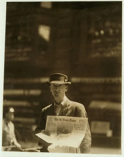 Old newsboys.  Location: St. Louis, Missouri, 1910