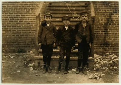 Scotland Mills, Laurinburg, N.C. Henry Mims (tallest) about 14. 8…, North Carolina, 1908