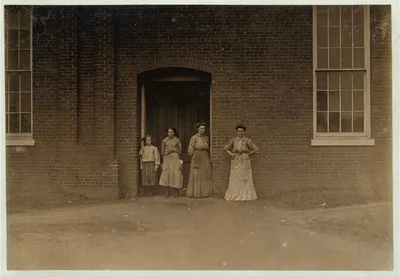 Noon hour, King Mfg. Co., Augusta, Ga. One of the little ones at work…, Georgia, 1909