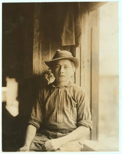 Young boys working in Vermont Marble Co. Proctor, Vt. Very…, 1910