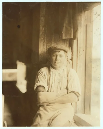 Young boys working in Vermont Marble Co. Proctor, Vt. Very…, 1910