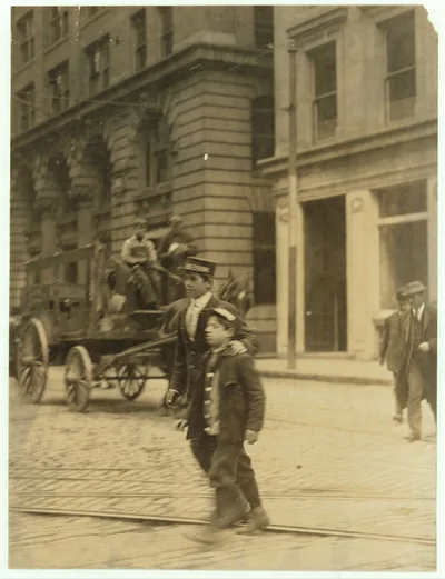 Day messengers.  Location: Boston, Massachusetts, 1910
