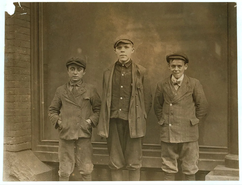 Kibbe's Candy Factory. Joseph Giordano, Freddie Reed, Willard…, Massachusetts, 1910
