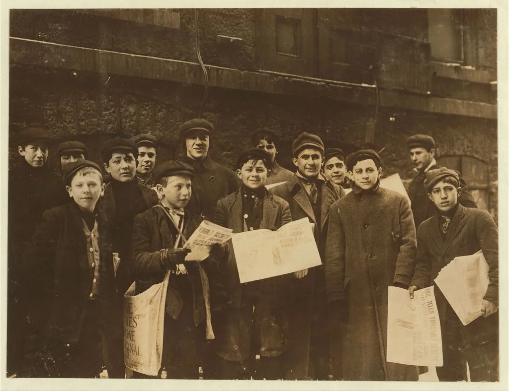Newsie in paper alley, 4 P.M.  Location: Rochester, New York (State), 1910