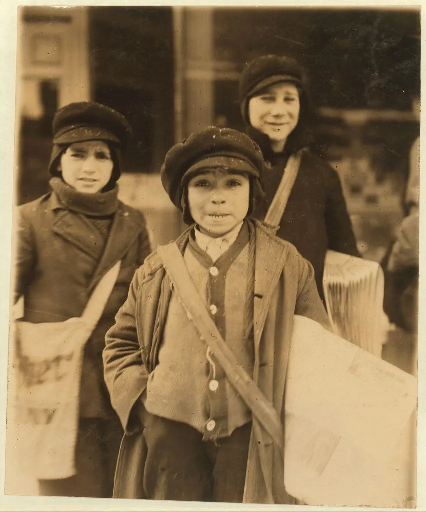 Newsboys.  Location: Utica, New York (State), 1910