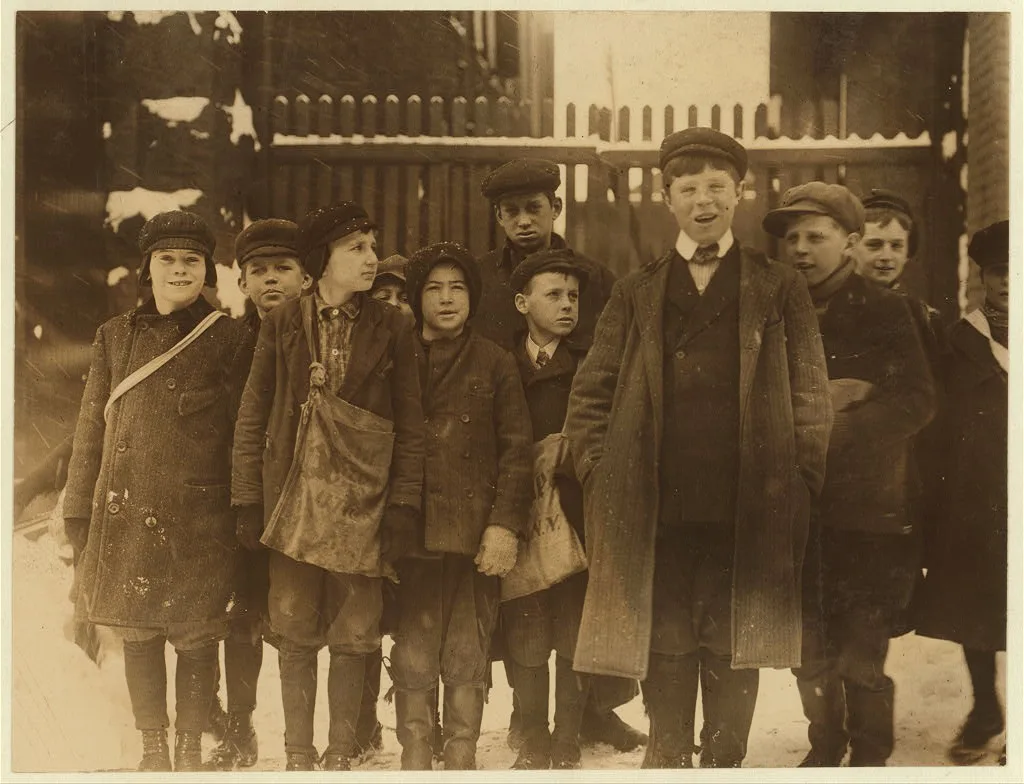 Newsboys.  Location: Utica, New York (State), 1910