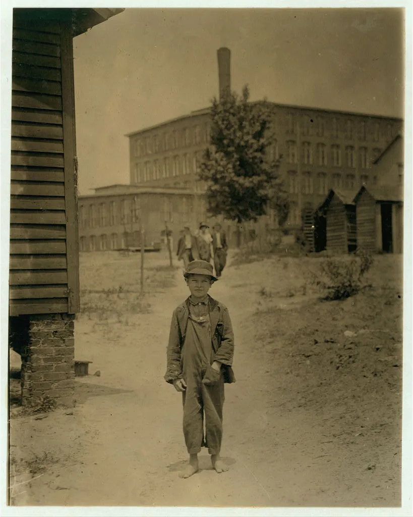 Eddie Norton sweeping in Saxon Mill (See label 2976).  Location:…, South Carolina, 1912