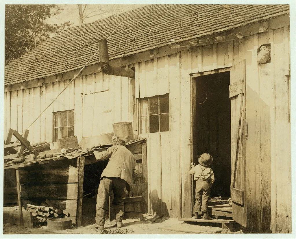 Housing Conditions of the white workers in Varn & Platt.  Location:…, South Carolina, 1913