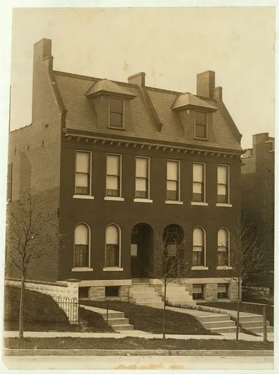Home of a 9 year old boy named Brush who sells papers intermittently.…, Missouri, 1910