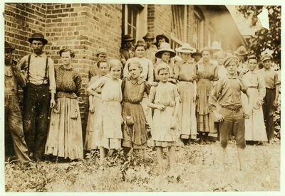 Force working in West Point (Miss.) Cotton Mills. (See Succeeding…, Mississippi, 1911