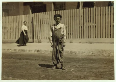 John Bachman, 22 Nelson Street, Ward 6. Work in drawing-in room. 14…, Massachusetts, 1911