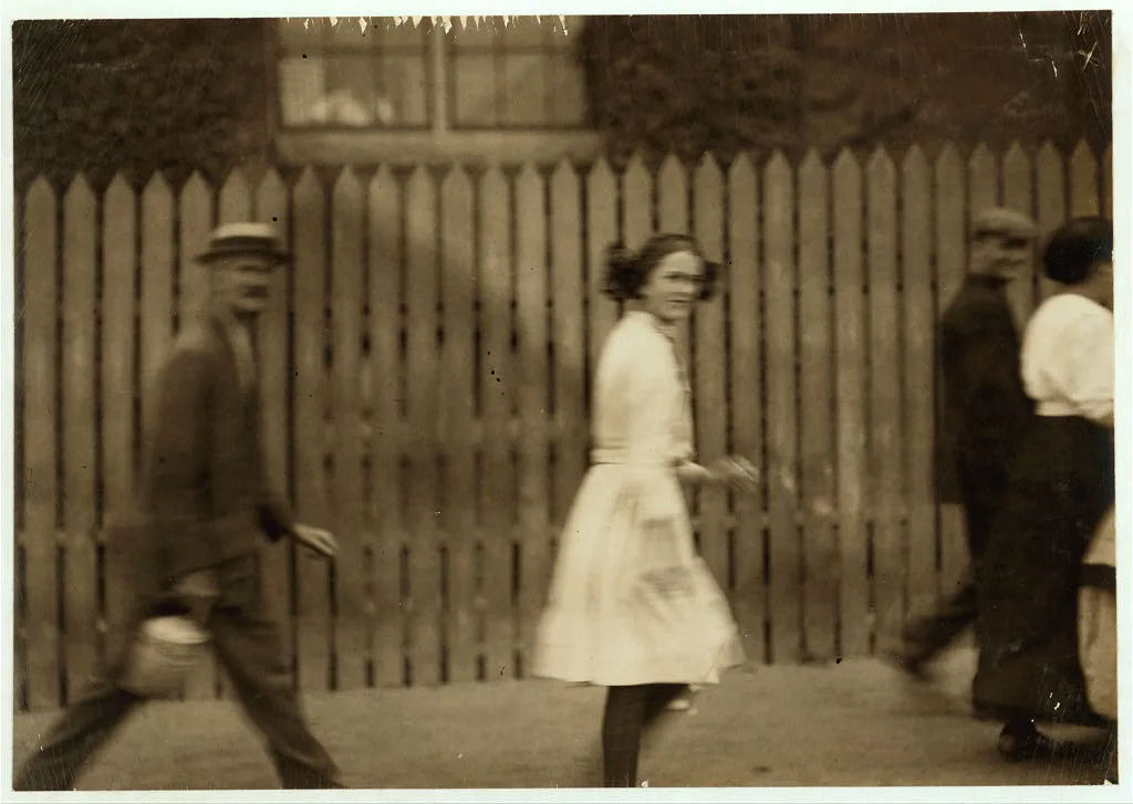 All are workers in the Bulter [i.e., Butler] Mills.  Location: New…, Massachusetts, 1911