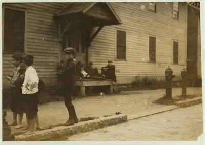 Joe Allard, 5 Tannery Yard. Sweeper in twisting room, Eclipse Mills,…, Massachusetts, 1911