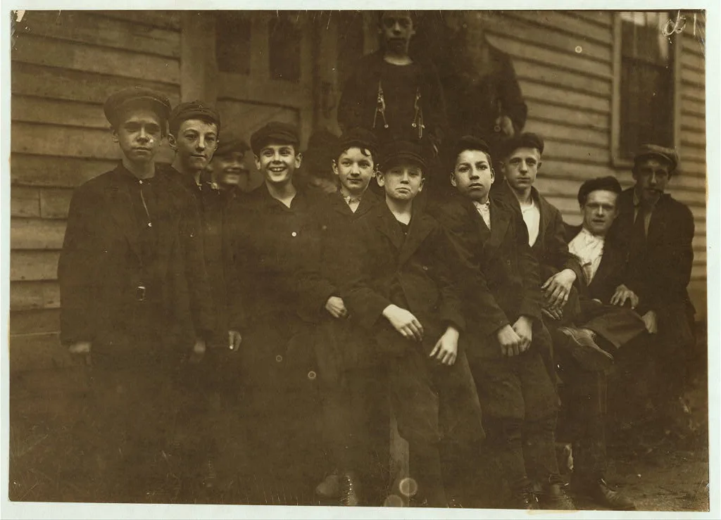 Joe Allard, 5 Tannery Yard (on left hand). Sweeper in twisting room,…, Massachusetts, 1911