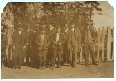 [Smallest boy six buttons on coat is Silveo Calabrese, 10 Thornton…, Massachusetts, 1911
