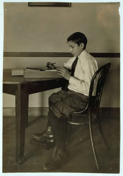 [Favorable working position for this kind of physical defect. Foot…, Massachusetts, 1917