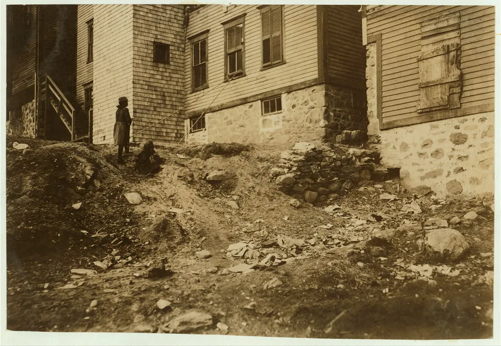 (For Child Welfare Exhibit 1912-1913.) Housing conditions,…, Rhode Island