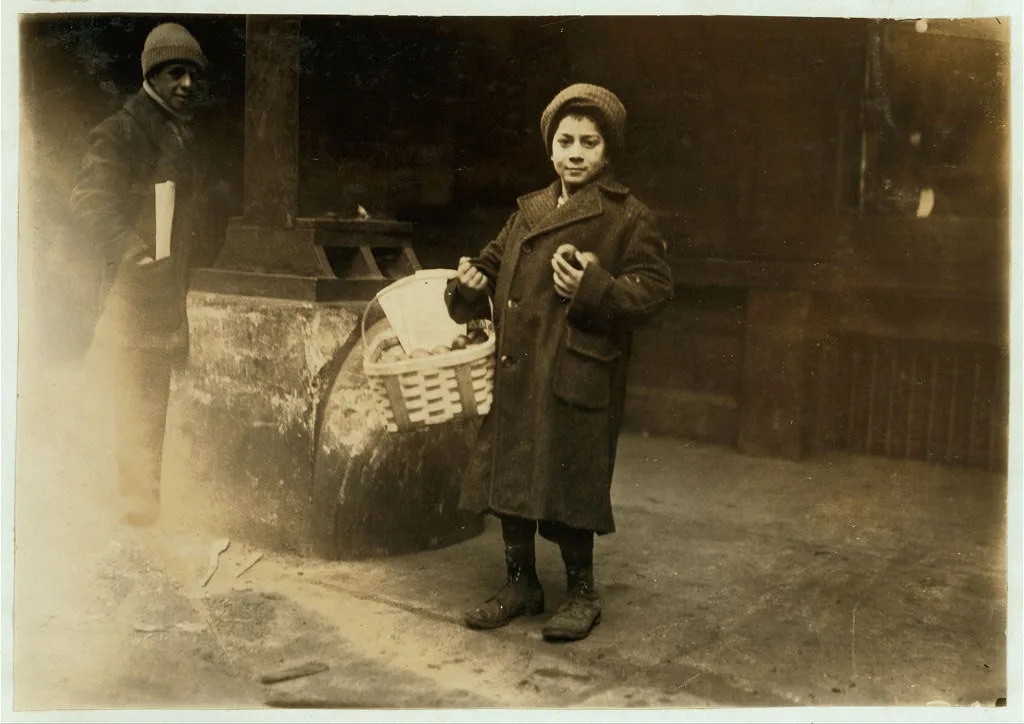 Lemon boy. Market.  Location: Boston, Massachusetts, 1917