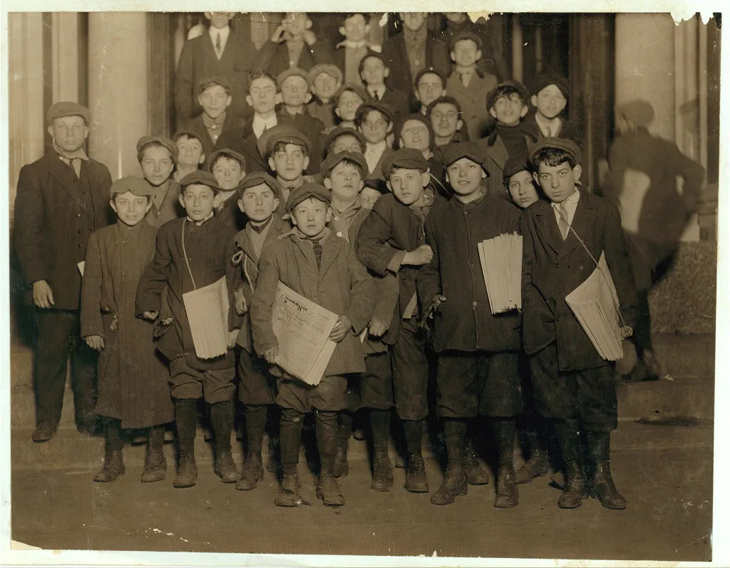 Waiting for the "Forwards" - Jewish paper - at 1 A.M. Group includes…, New York (State), 1913