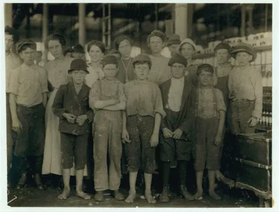 Group of workers in the Massachusetts Mills, Lindale, Ga. Photo taken…, Georgia, 1913