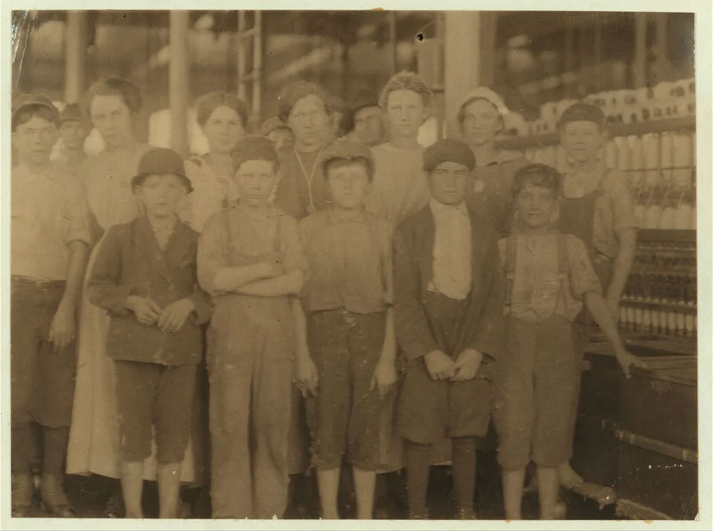 Group of workers in the Massachusetts Mills, Lindale, Ga. Photo taken…, Georgia, 1913