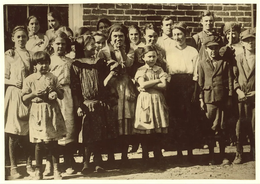 [Flossie Britt, 6 years old has been working several months steadily…, North Carolina, 1914