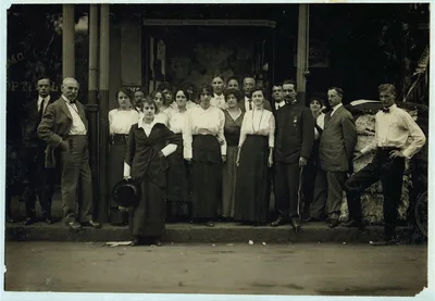 Workers in Reiss Department Store. The age limit is very high. Mr.…, Alabama, 1914