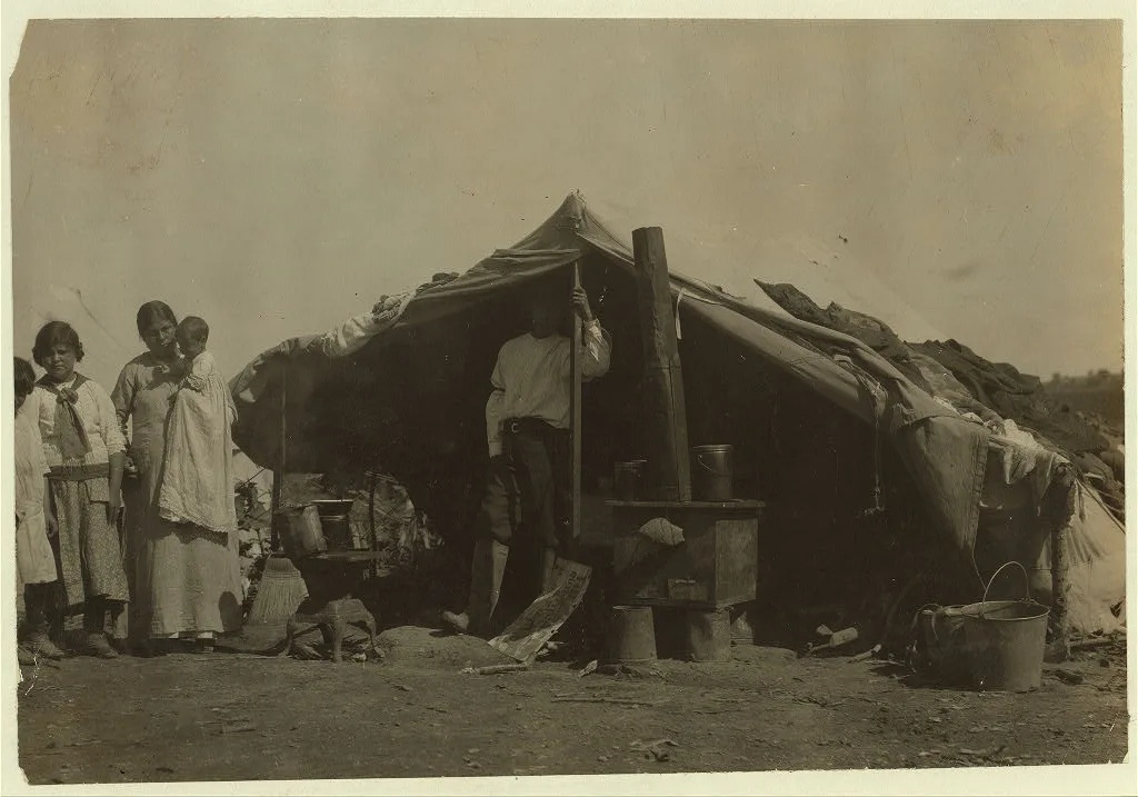 Mexicans. Beet workers and the shacks they live in near Rocky Ford,…, Colorado, 1915