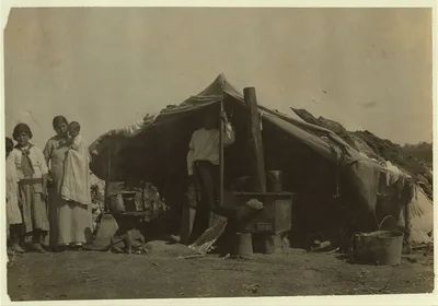 Mexicans. Beet workers and the shacks they live in near Rocky Ford,…, Colorado, 1915