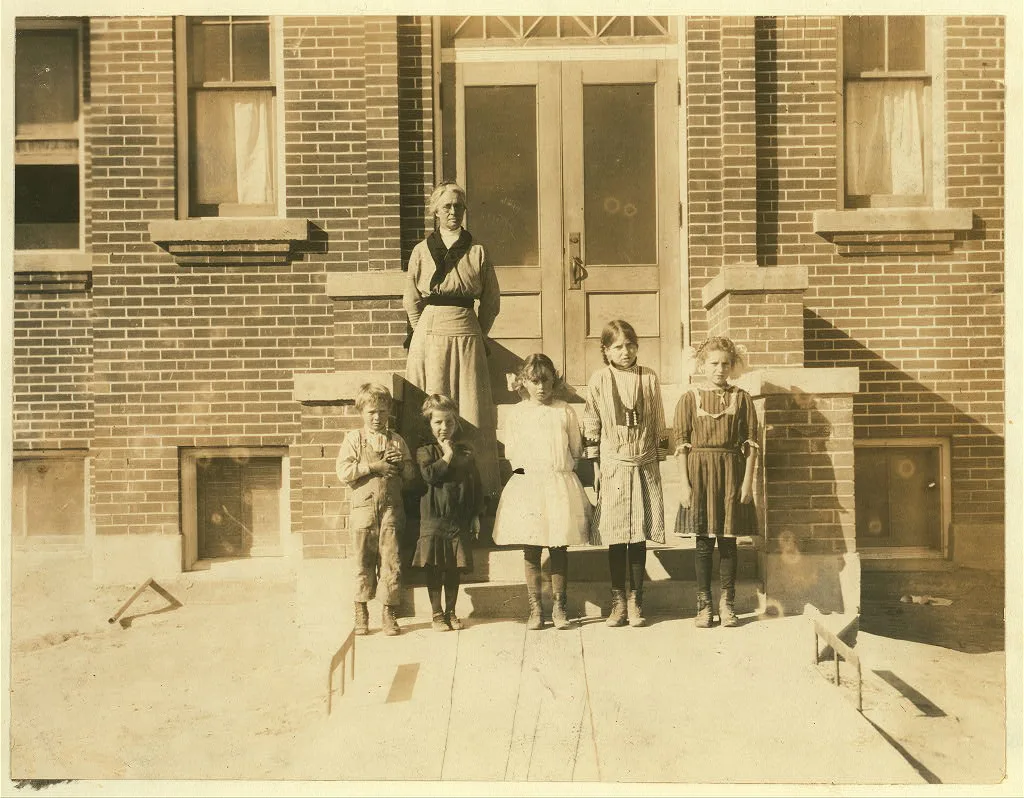 [5 pupils present out of 100 expected to be here when beet work is…, Colorado, 1915
