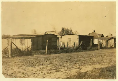 [Views of "The Jungle," in Ft. Collins, the section in which the beet…, Colorado, 1915