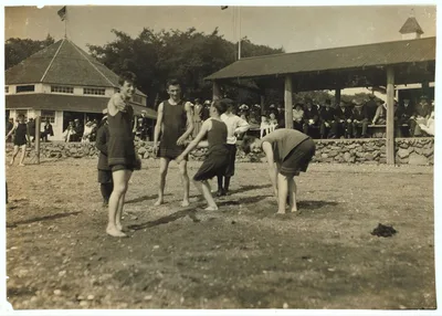 Sandy Beach. See 4184.  Location: Fall River, Massachusetts, 1916