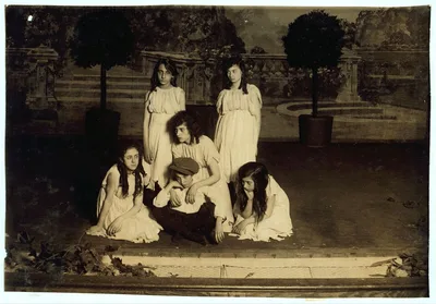 [Children of the Shadow. [#4140: Miss Mackay's Pageant Children of…, New York (State), 1916