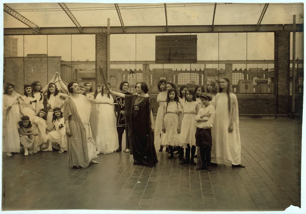 ["Knowledge" and "Greed". [#4140: Miss Mackay's Pageant Children of…, New York (State), 1916