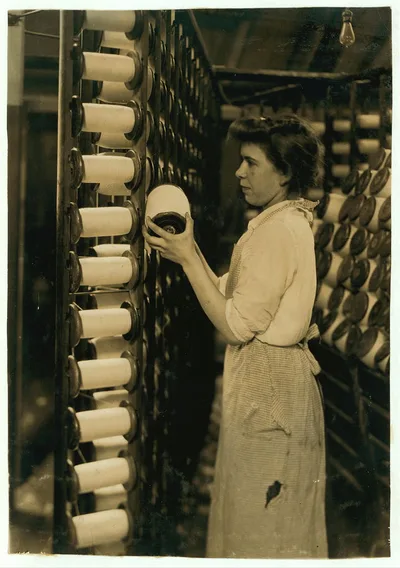 Warp tenders assistant. "Tyer in." Had just been promoted from…, Massachusetts, 1916