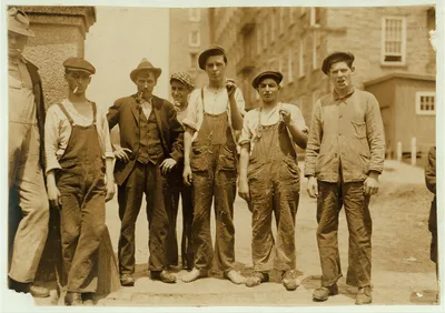 Drop-wire boys. Granite Mill #2. Noon.  Location: Fall River,…, Massachusetts, 1916