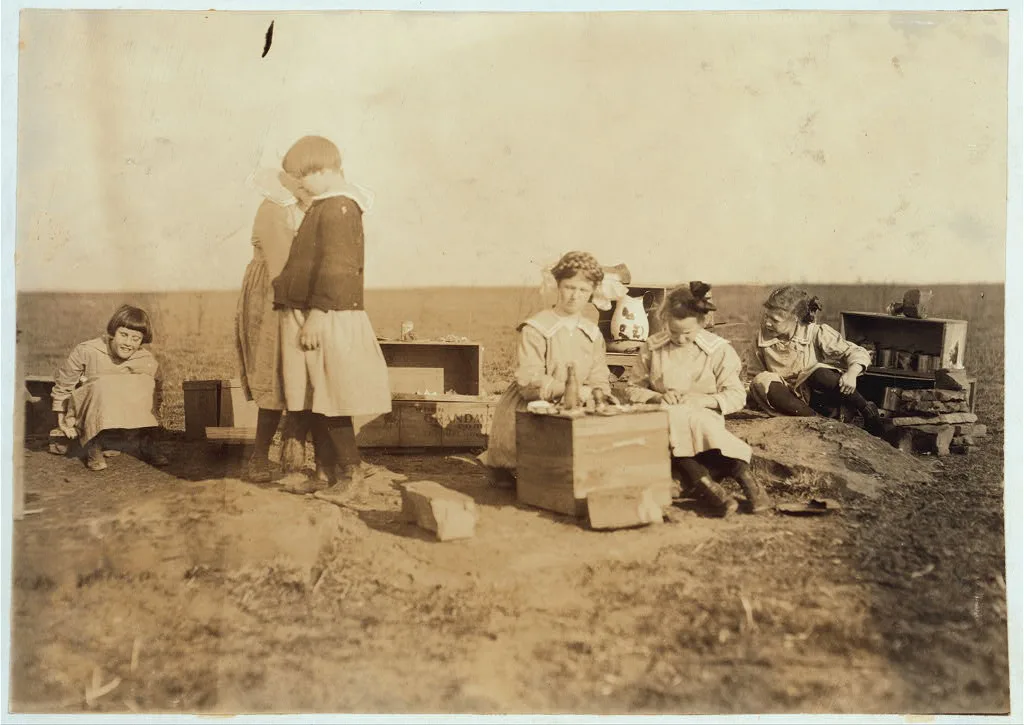 [Some original play houses conceived and executed by girls at the…, Oklahoma, 1917