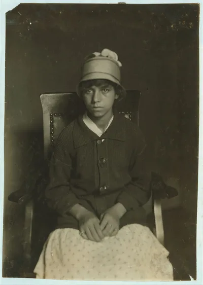 [Applying for work paper first time Gertrude Pereira, 99 Stowe St.,…, Massachusetts, 1916