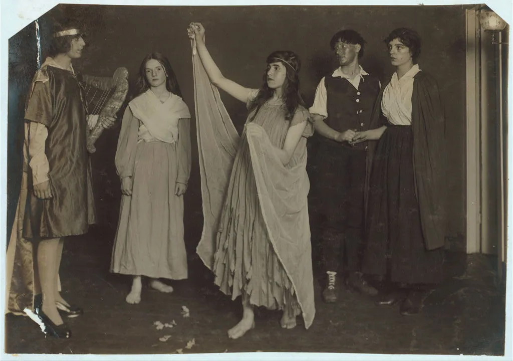 [Scenes from "The Twig of Thorn" given by a club of working girls in…, Massachusetts, 1916