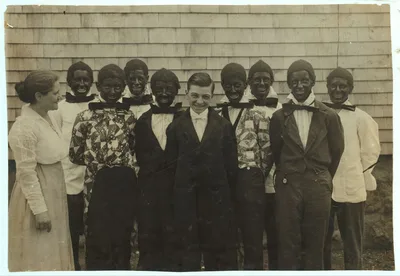[Working Boys' Glee Club and Minstrel Group - King Philip Settlement…, Massachusetts, 1916
