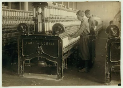 [Doffers - Boss said 14 and 15 years old. Indian Orchard Cotton Mill]…, Massachusetts, 1916
