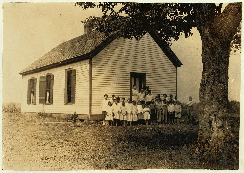 A Kentucky school. Name and data to be added later if possible. …, 1916
